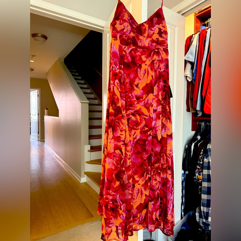 Lulus Maxi Dress, never worn